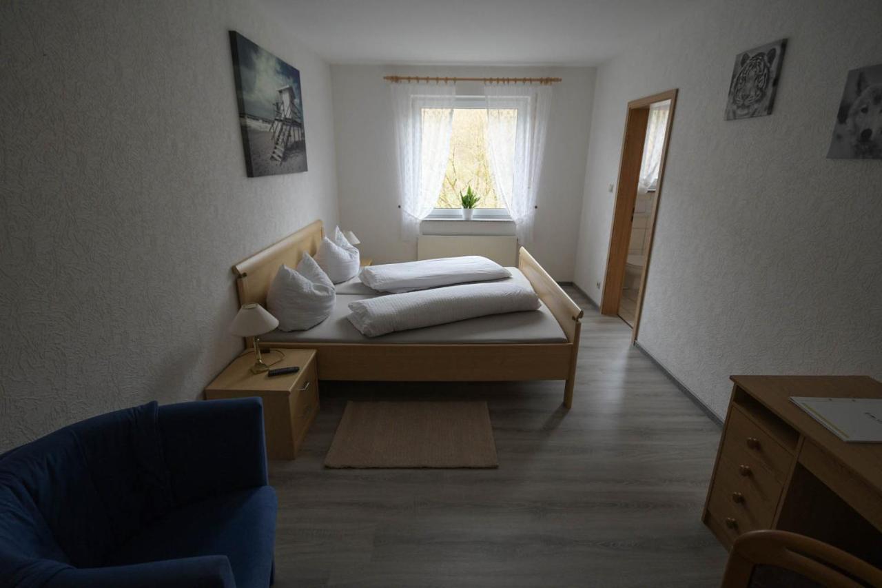 Zimmer Ohne Fruehstueck In Der Forellenzucht Burgen  Ngoại thất bức ảnh
