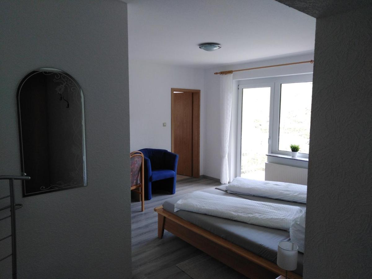 Zimmer Ohne Fruehstueck In Der Forellenzucht Burgen  Ngoại thất bức ảnh