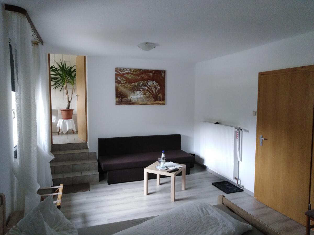 Zimmer Ohne Fruehstueck In Der Forellenzucht Burgen  Ngoại thất bức ảnh