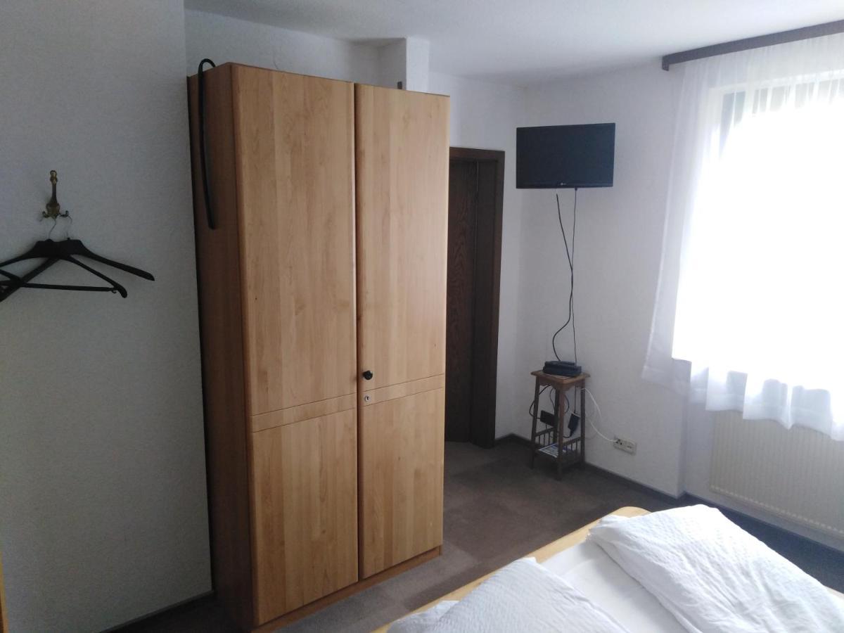 Zimmer Ohne Fruehstueck In Der Forellenzucht Burgen  Ngoại thất bức ảnh