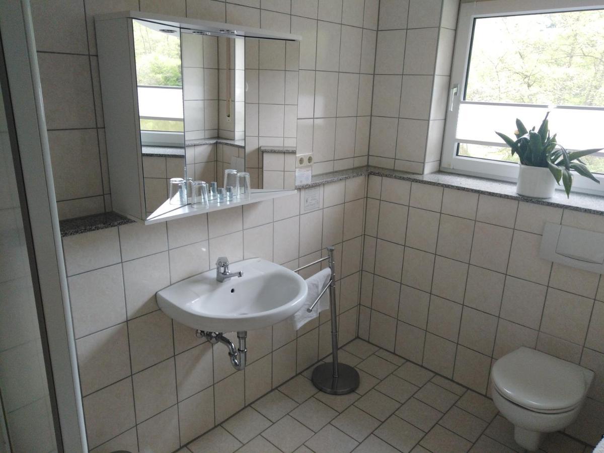 Zimmer Ohne Fruehstueck In Der Forellenzucht Burgen  Ngoại thất bức ảnh