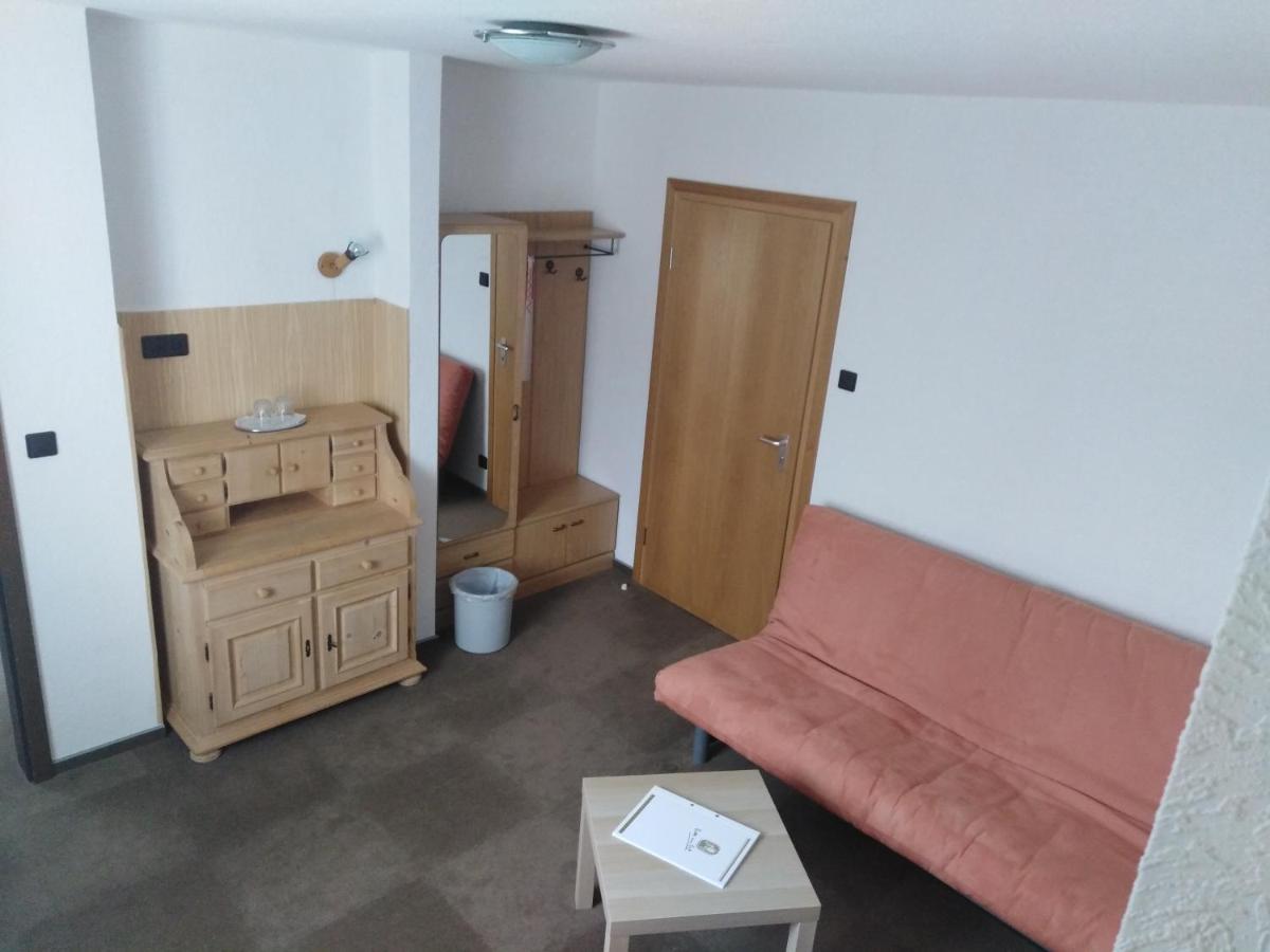Zimmer Ohne Fruehstueck In Der Forellenzucht Burgen  Ngoại thất bức ảnh